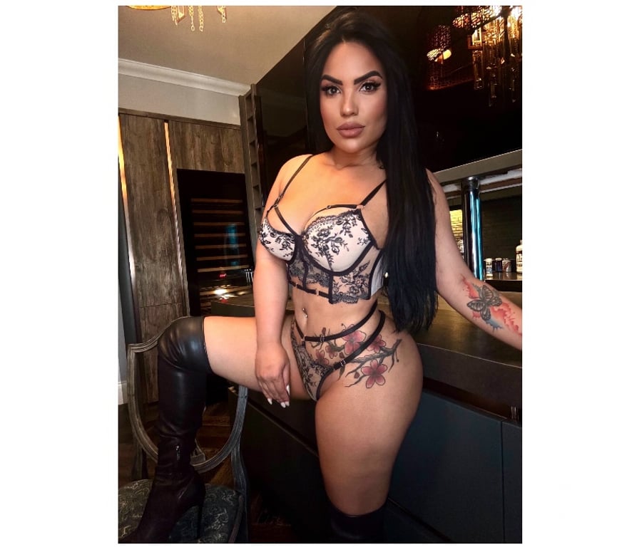 Escorts South West London Richmond upon Thames - Photos for RAYKA PARTY 🍾🥂