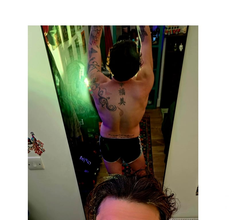  Gay massage West Sussex Crawley - Photos for 🇧🇷🇮🇹Masculine Guy 24h available xl