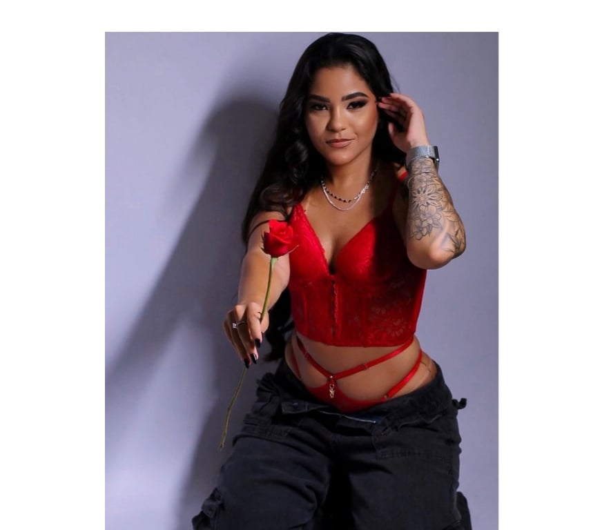 Escorts Wiltshire Swindon - Photos for 🍷🥂ALINA NAUGHT GIRL PARTY GIRL