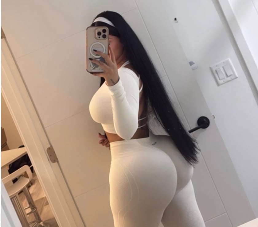 PAOLA BRAZILIAN 🇧🇷 BIG ASS 🔥👅