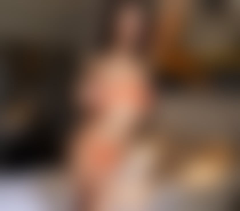 toys available 🍭 party x call me now babe 🔝