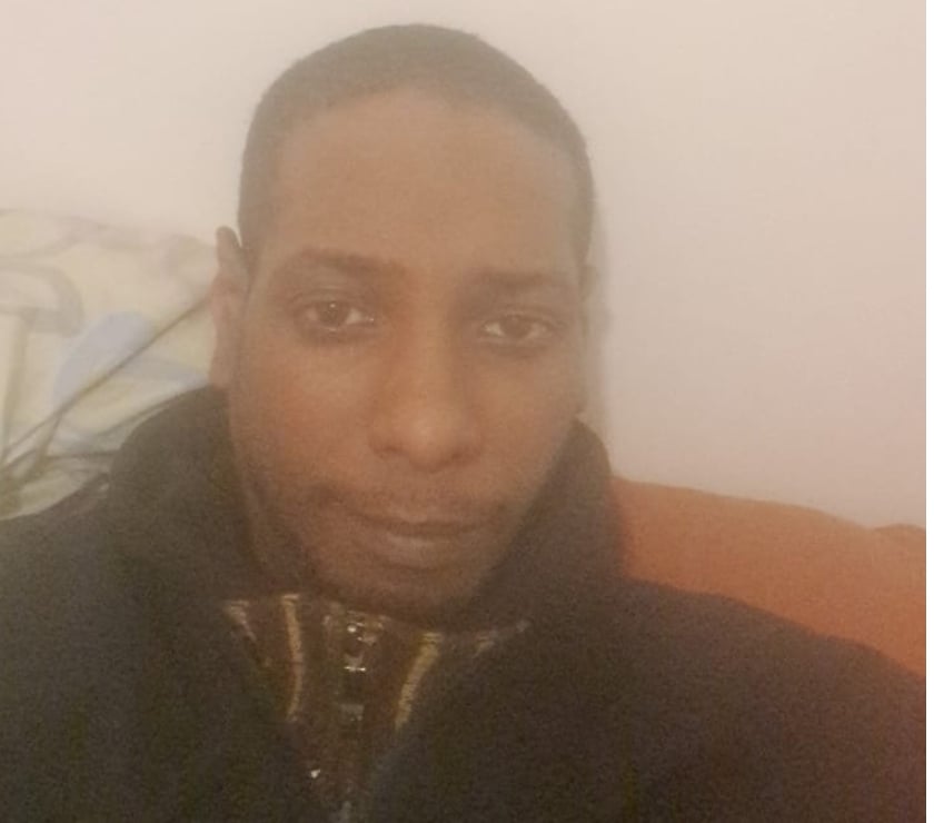 Escorts Haslingden Rossendale - Photos for Title: Handsome Discreet Gentleman in Rossendal For Ladies