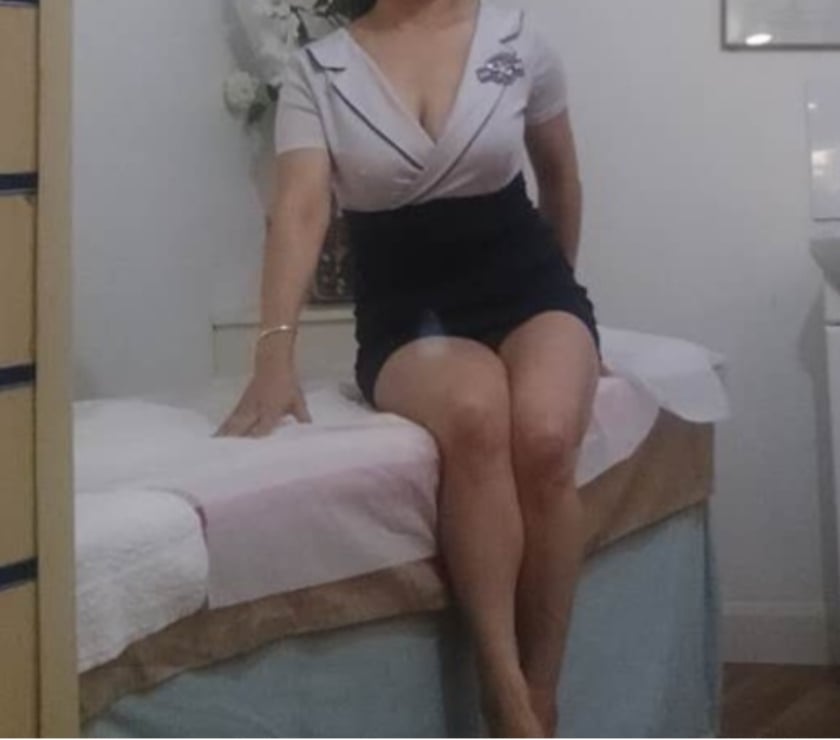 Lovely Chinese massage keen to please you in Antrim