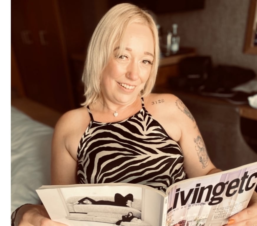 Adult Entertainment South Yorkshire Sheffield - Photos for Phone chat-Mature model