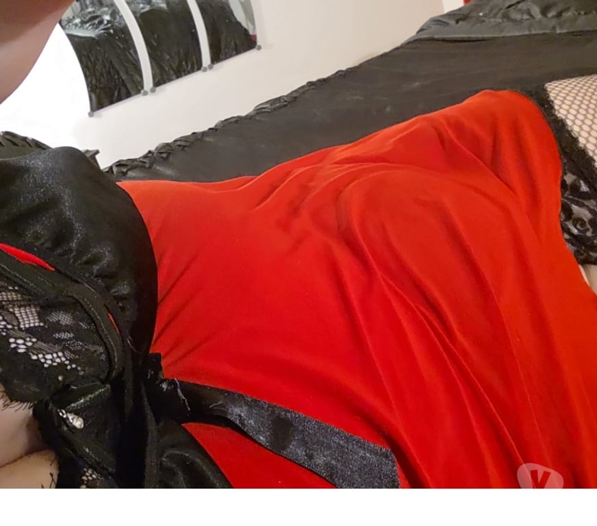 Escorts Greater Manchester Manchester - Photos for Sky sexy busty curvy lady