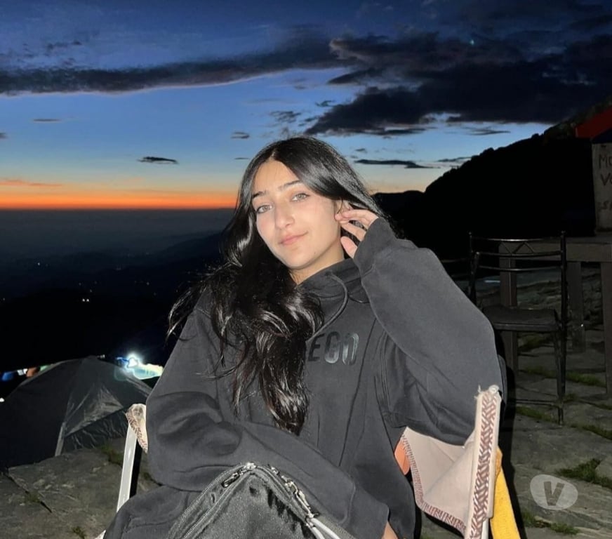 Escorts West Yorkshire Bradford - Photos for Hot 🔥 girl back in your town