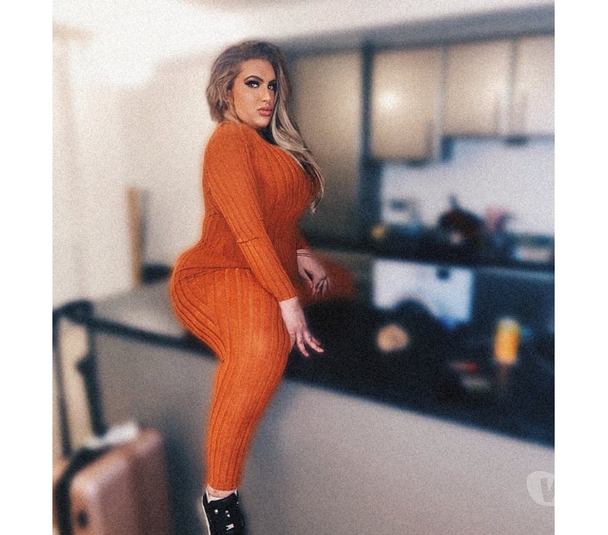 Escorts East London East Ham - East London - Photos for FAT BOOTY TRANS AMELIA 🍑👄💝