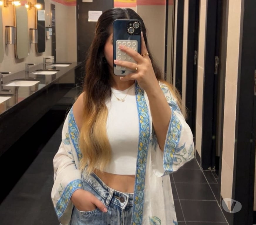 Escorts South Yorkshire Sheffield - Photos for Polite & lovely Indian women around Sheffield today