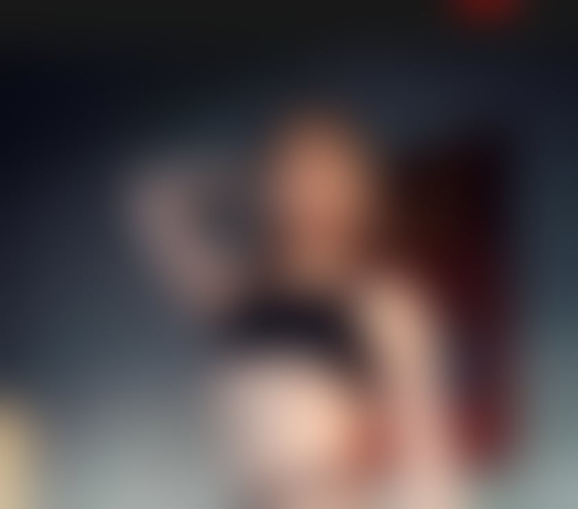 Queen Lux - Strap On