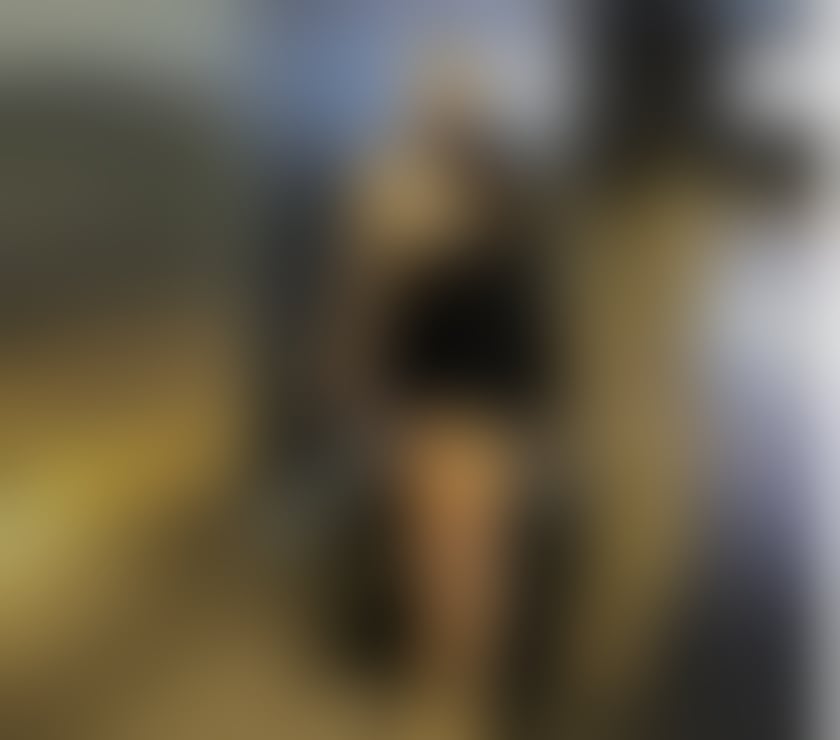 Escorts West Yorkshire Leeds - Photos for Elegant indian woman available now in beeston