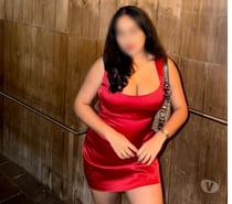 Elegant indian woman available now in beeston