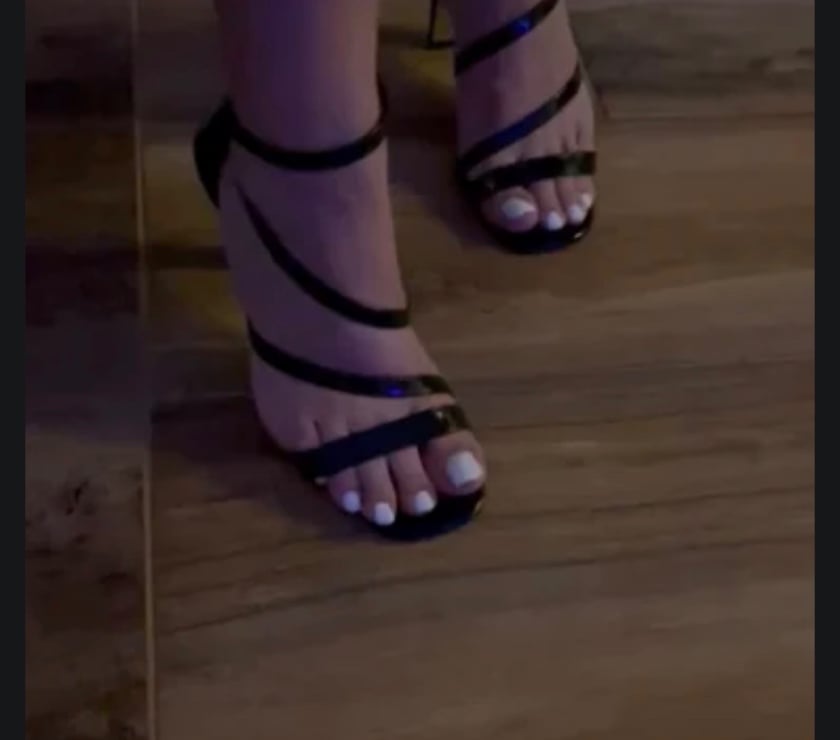  Escorts & Erotic Massage Bradford City Centre Bradford - Photos for PartyQueen in your town xx incall outcall xx