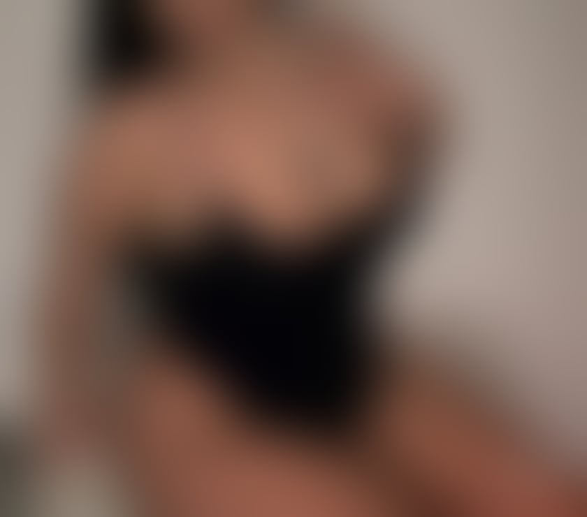 Escorts Elland Calderdale - Photos for New brunette curvy best service OUTCALL ONLY