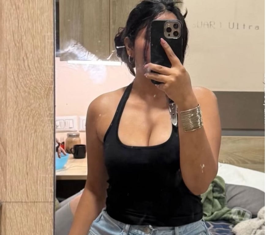 Escorts West Northamptonshire Northampton - West Northamptonshire - Photos for Bright smiling Indian women in northampton