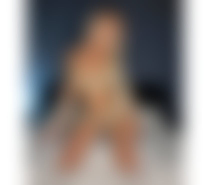 Escorts Watford Town Centre Watford - Photos for 🔥 Gorgeous Blonde with a Playful Personality