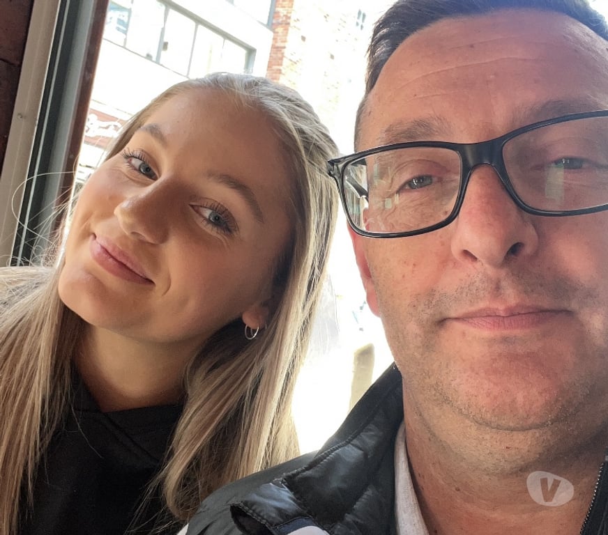 adult personals West Yorkshire Leeds - Photos for Man looking for fun dates and companionship