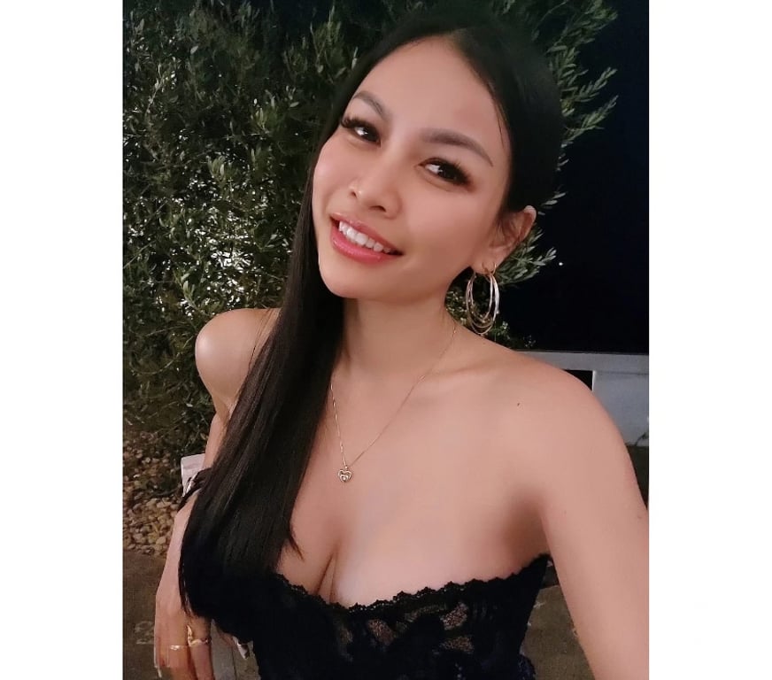 Escorts York York City Centre - York - Photos for Asian beauties with top-notch service, no rush