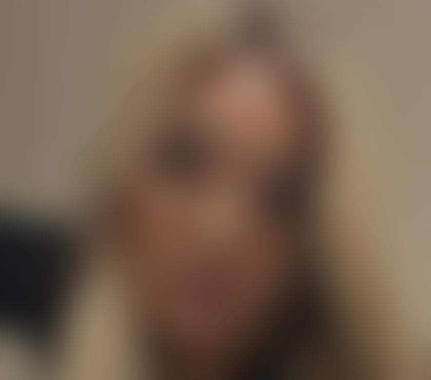 Genuine couple or solo