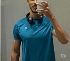 Man looks for a woman - JUST WOMEN!