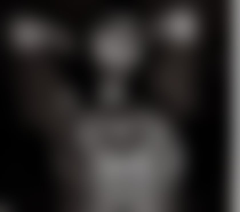 Escorts Somerset Yeovil - Somerset - Photos for Curvaceous tattooed professional available for bookings