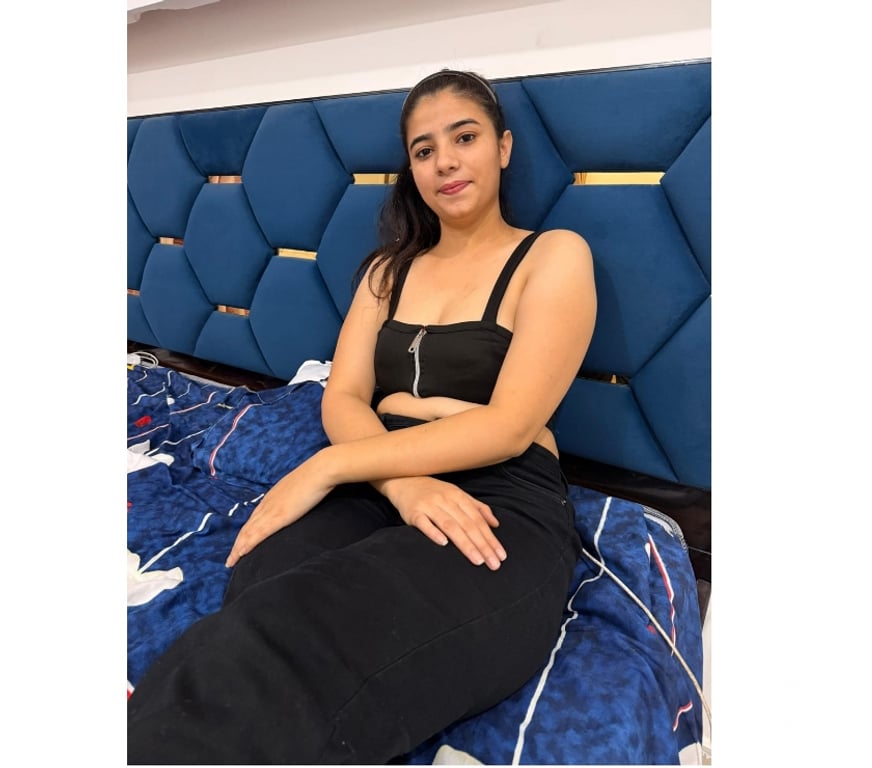 Escorts Bedfordshire Luton - Photos for Hot indian in town