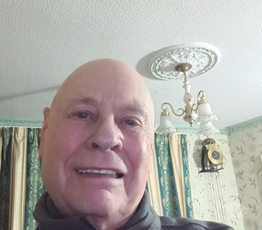 Men Seeking Women Lancashire Fylde - Photos for Mature man seeks local woman. Preston, Blackpool-Fylde only