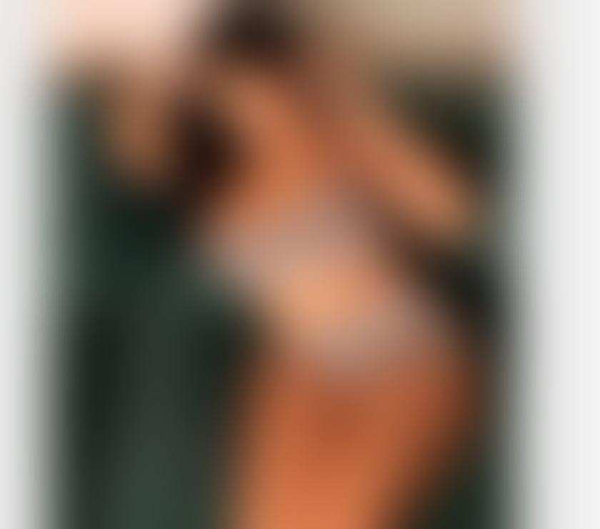 Escorts Hayes Hillingdon - Photos for Sonya BRUNETTE PARTY