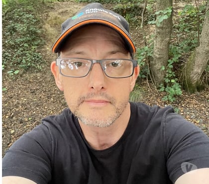 Swingers Community Cranleigh Waverley - Photos for Bi guy looking to lean from bi couples