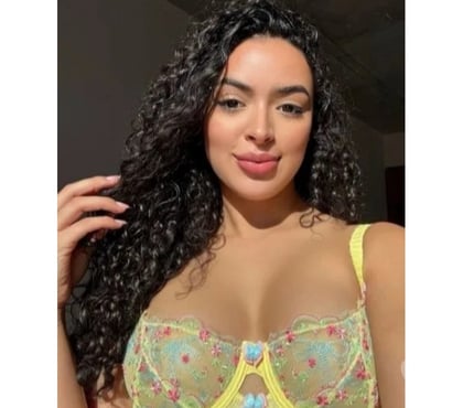  Escorts Woolwich South East London - Photos for Vanessa Party girl 🍾📞🔞 fantastic Service 💯