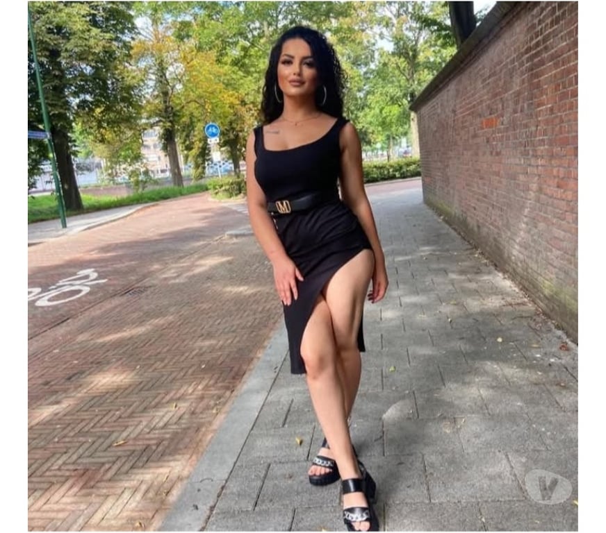 Escorts West Yorkshire Leeds - Photos for Hello I'm raluka new girls owo kissing 💋