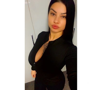 Escorts Bagber Dorset - Photos for Neww Roberta in town for you party girl