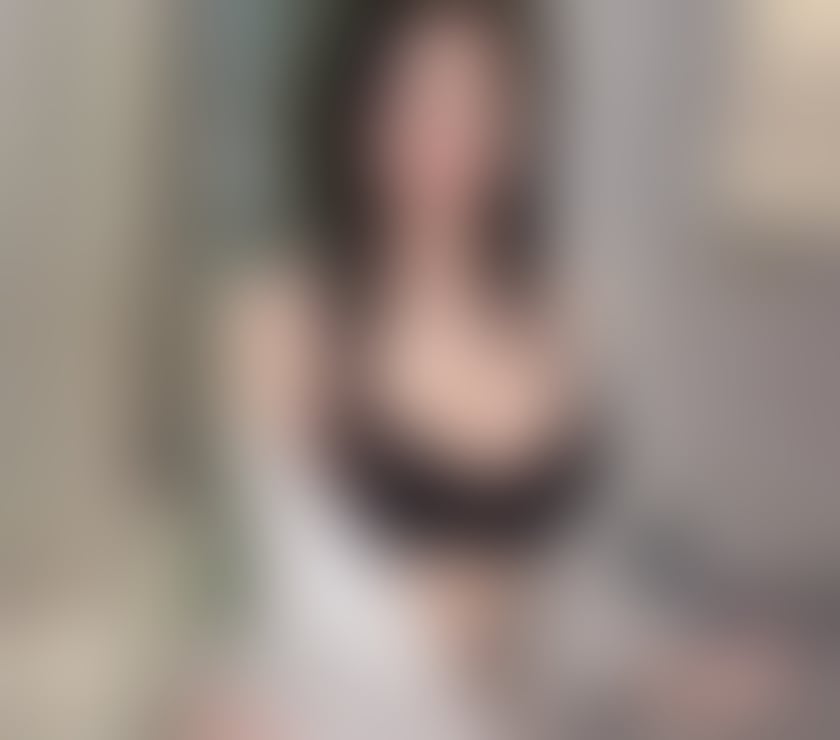 New sexy and seductive escort girls offer full-service.