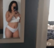 Sweet, curvy, confident, and full of good vibes ..