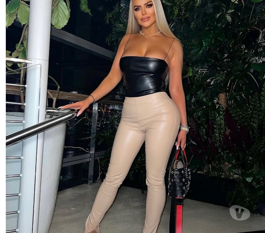 Escorts Surrey Mole Valley - Photos for Ⓢⓔⓧⓨ ⓑⓛⓞⓝⓓⓔ 🄿🄰🅁🅃🅈 24 🄷