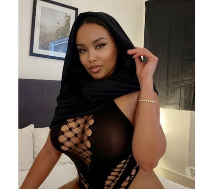 Fetish Escorts & Erotic Massage Birmingham City Centre Birmingham - Photos for YASMINE 🌹REAL ARAB 🇴🇲PARTY GIRL🎉 SLOPPY BJ 🫦