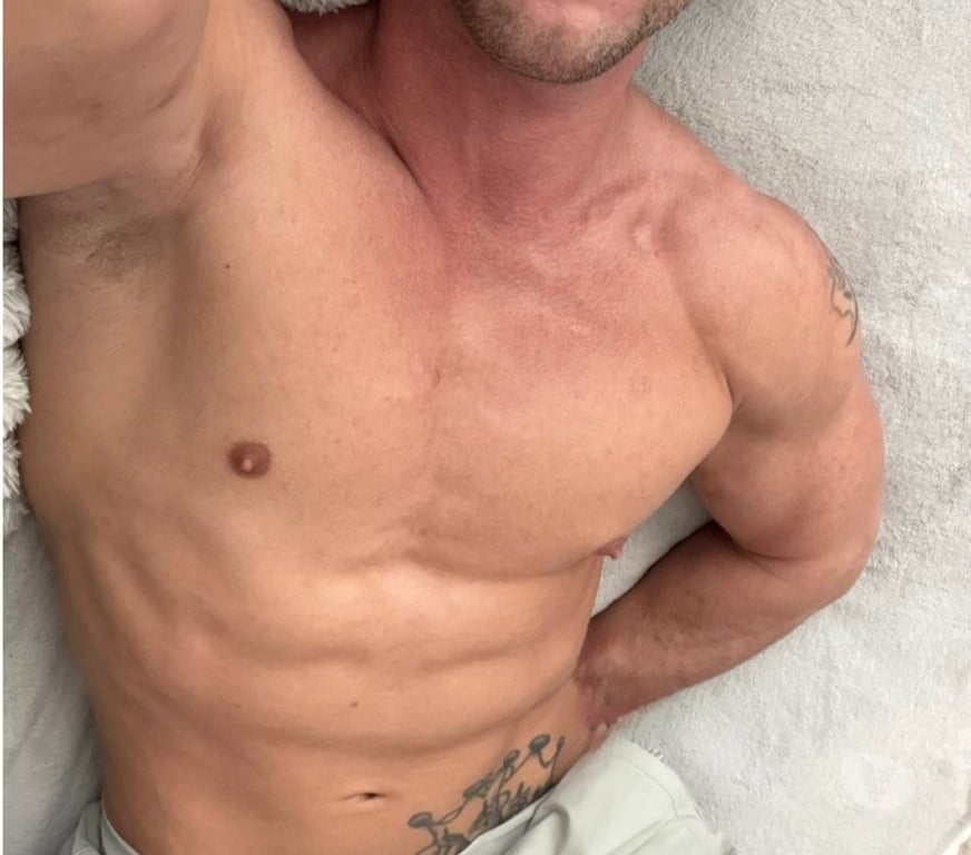  Gay massage West Yorkshire Leeds - Photos for HOT NEW GUY IN TOWN!! BOOK NOW FOR A GOOD TIME!!