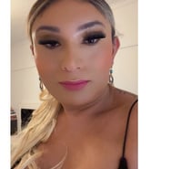 Hot Shemale available now🔥