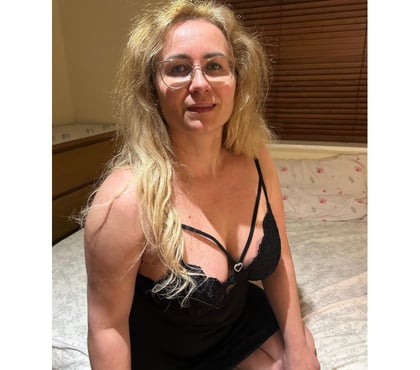 Escorts Farnborough Rushmoor - Photos for Lovely Ola xxxx