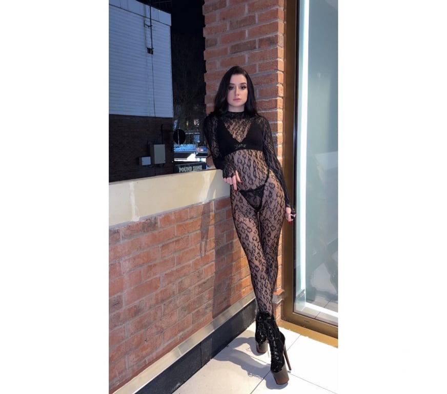 Escorts East London East Ham - East London - Photos for 💎 Lisa — 19 • Petite • Luxury & Mystery 💎