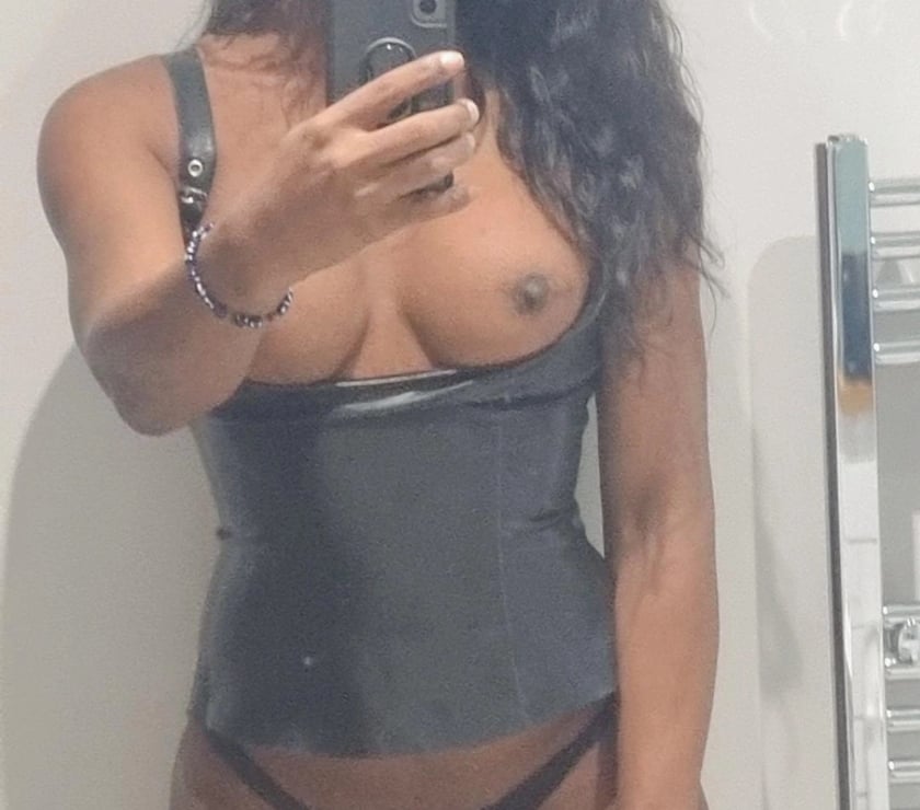 Hull City Centre - Hull — Black latin transex