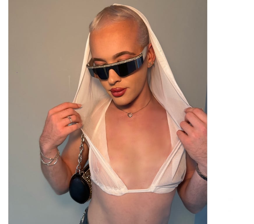  Gay massage Greater Manchester Manchester - Photos for Southern Curvy femme available 😘