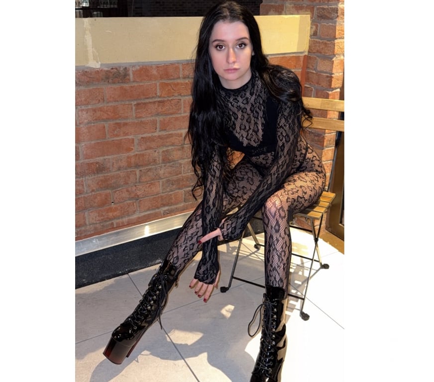 Escorts East London Canning Town - East London - Photos for 💎 Lisa — 19 • Petite • Luxury & Mystery 💎