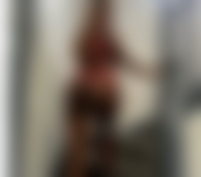 Escorts Edinburgh Edinburgh - Photos for Lisa new party girl best service in the area... no rush