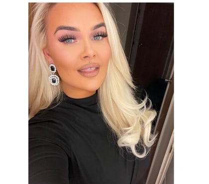 Escort Guildford Town Centre Guildford - Photos for ENGLISH 🇬🇧 BOMBSHELL PORSCHE