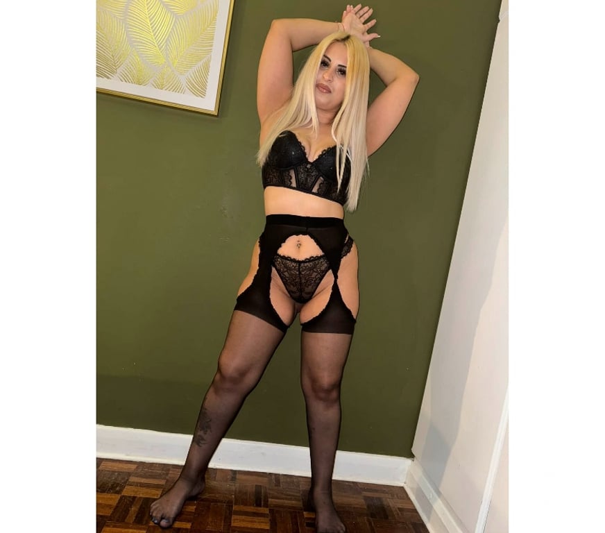 Escorts South East London Woolwich - South East London - Photos for Hello gentlemens im Raysa party new in town full services.
