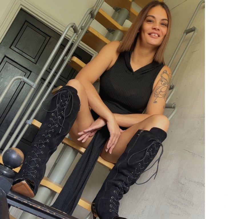 Escorts East London Redbridge - Photos for MILF 👅 NINA 💦 UNLIMITED