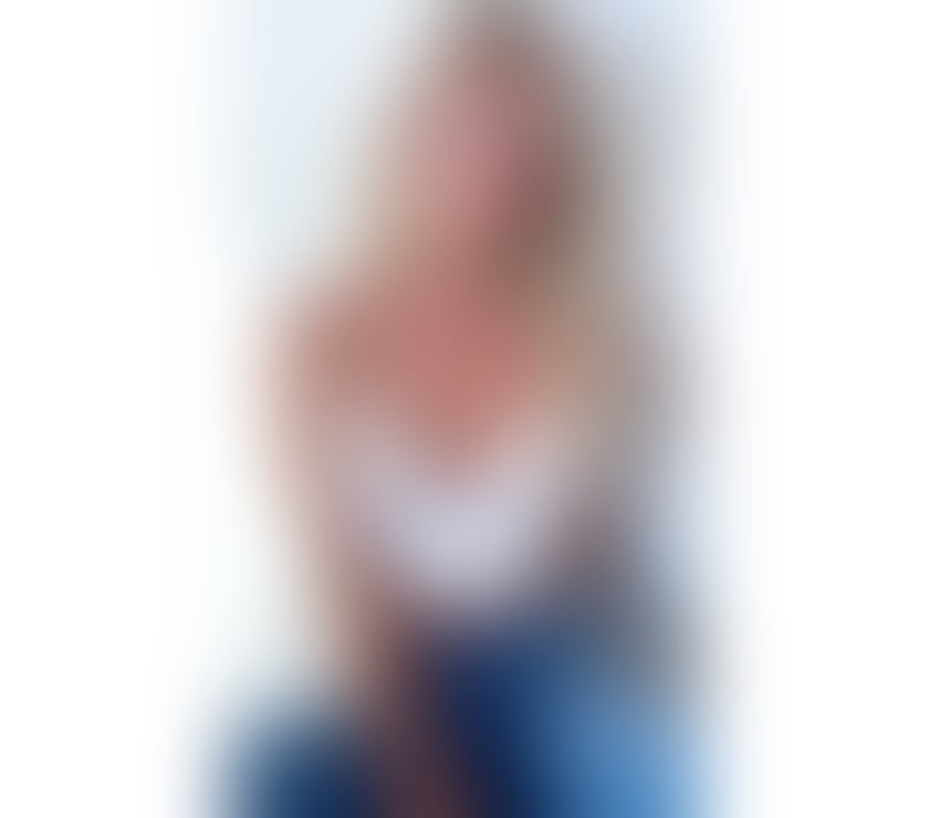 Escorts South East London Bromley - Photos for ANNE ELISE – PETITE LATINA • ELEGANT & DISCREET