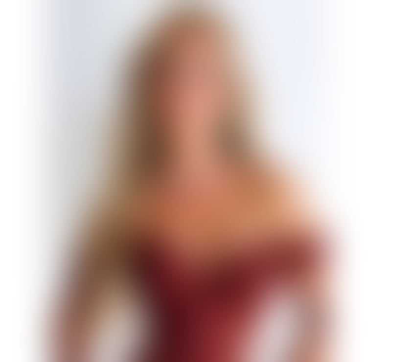 Escorts South East London Bromley - Photos for ANNE ELISE – PETITE LATINA • ELEGANT & DISCREET