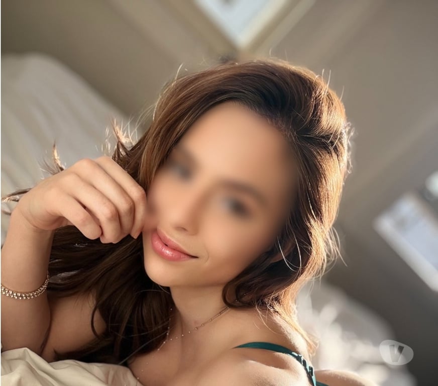 Escorts South West London Chelsea - South West London - Photos for PETITE 🌸 Safira_ldn 🔖 OF and INSTA