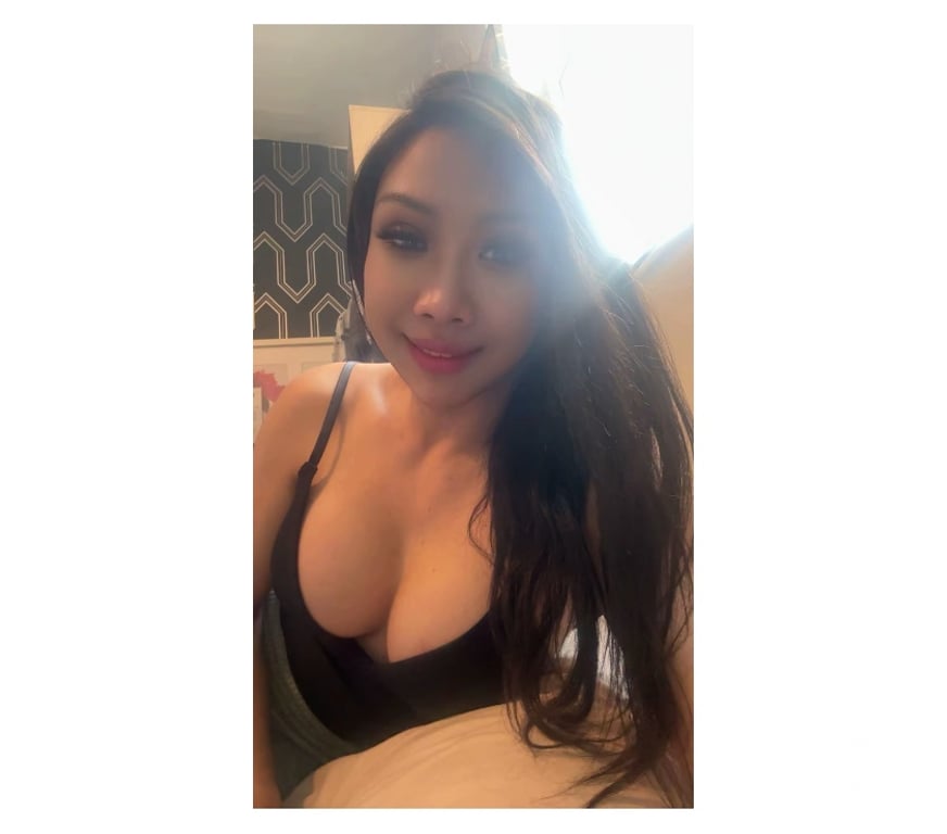 Escorts Wokingham Winnersh - Crawley - Photos for SEXY EMMA THAI LADYBOY 👉TS 💯IN RG41